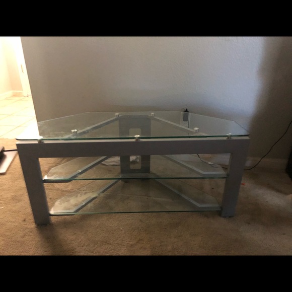 Glass tv stand - Picture 1 of 1